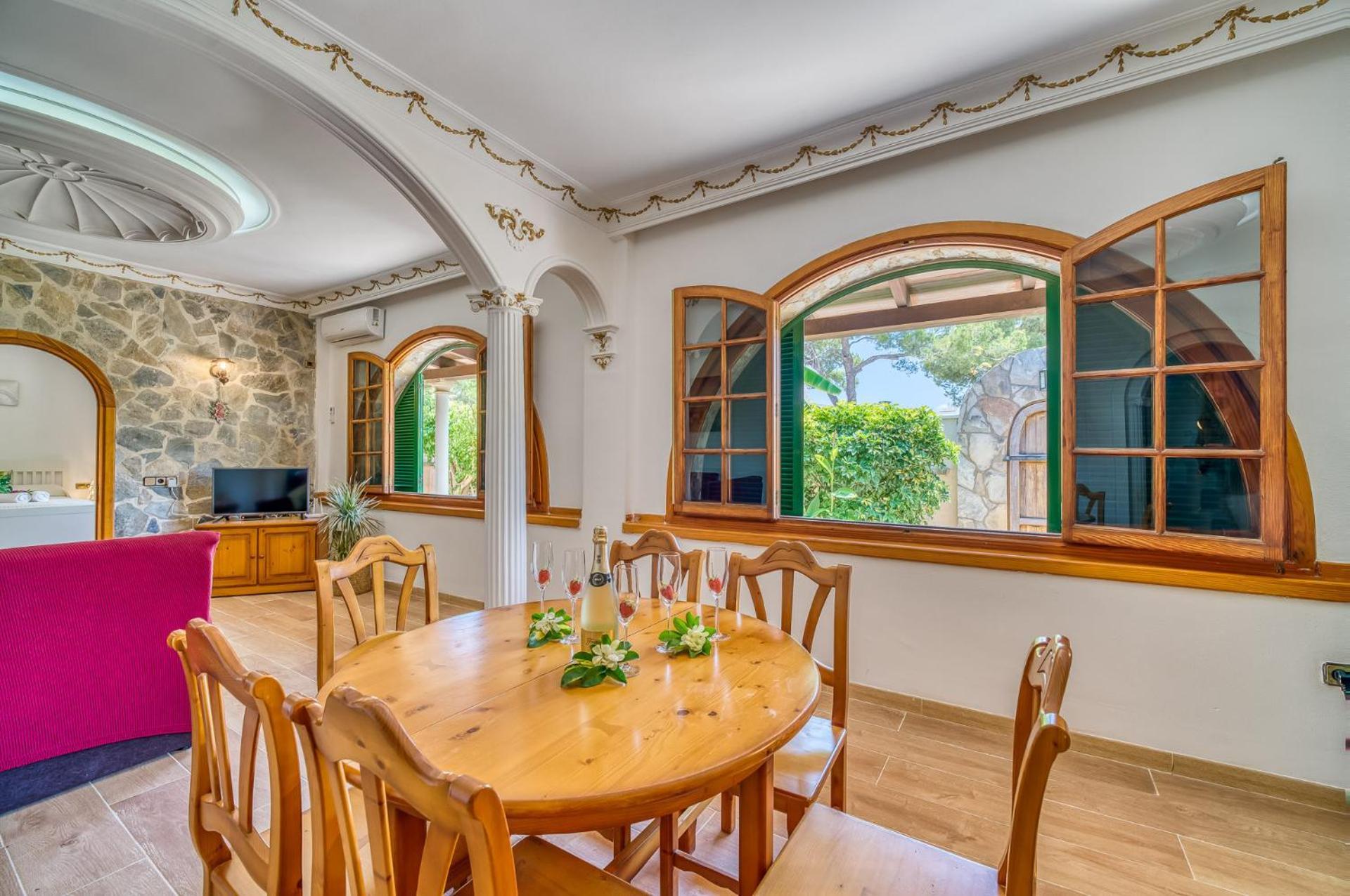 Ideal Mallorca - Xisco Alcudia (Mallorca)